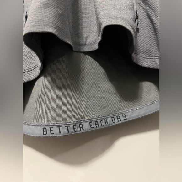 LuluLemon Size L Jacket - Picture 6 of 6